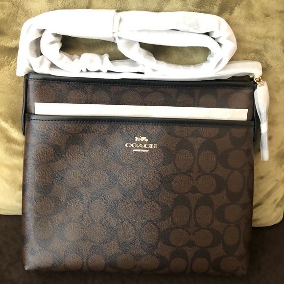 Coach Handbags - 🎄61% OFF🎄NWT Authentic Coach Crossbody